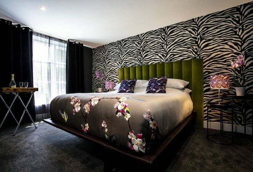 Номер Стандарт, Broomhill Estate