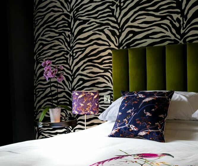 Номер Стандарт, Broomhill Estate