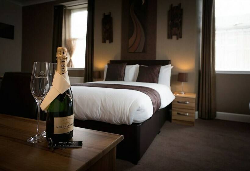 غرفة عائلية, Fairburn