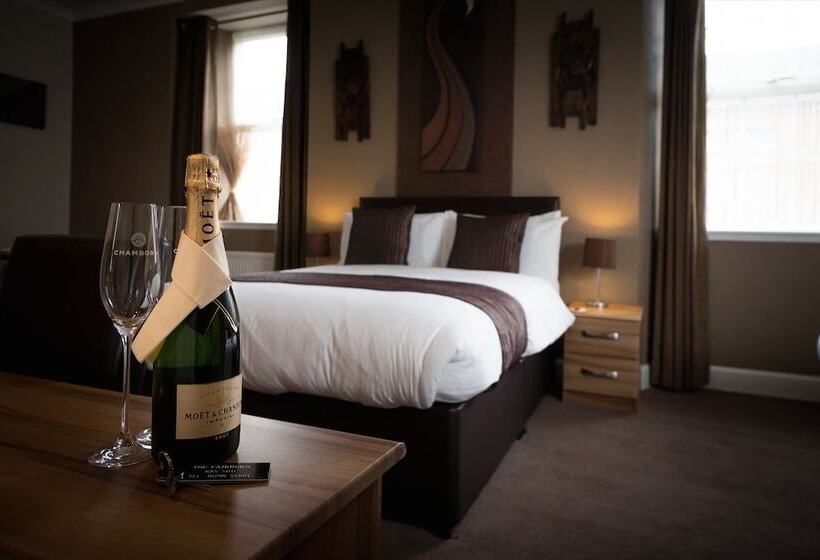 غرفة عائلية, Fairburn