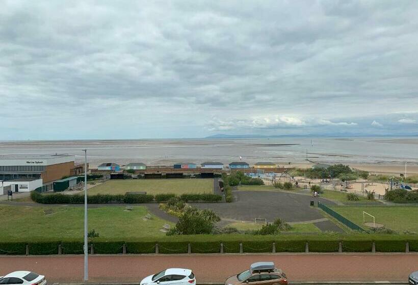 オーシャンビュースタンダードルーム, Savoy