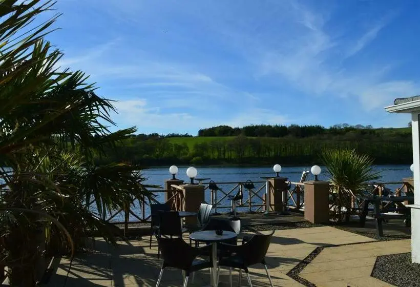 キングサイズベッドのスタンダードルーム, The Inn On The Loch