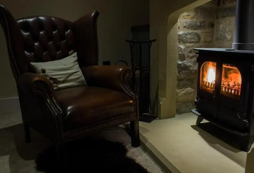 バス共有のスタンダードルーム, Robin Hood Farm B&b
