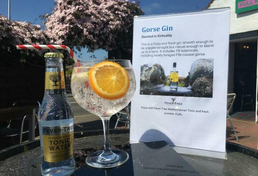 غرفة قياسية, The Upper Largo Hotel & Restaurant