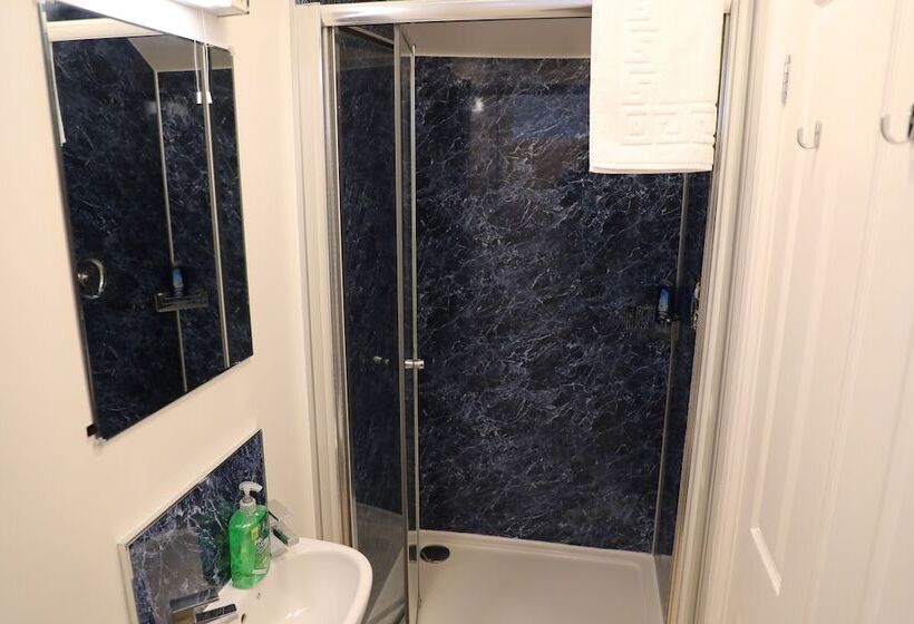 דירת חדר, Wayfarers Independent Hostel