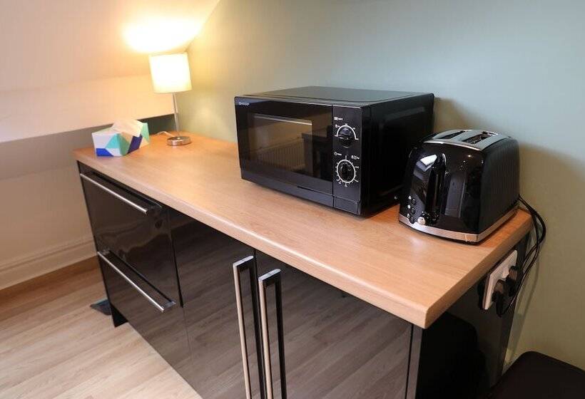 Апартаменты 1 Спальня, Wayfarers Independent Hostel
