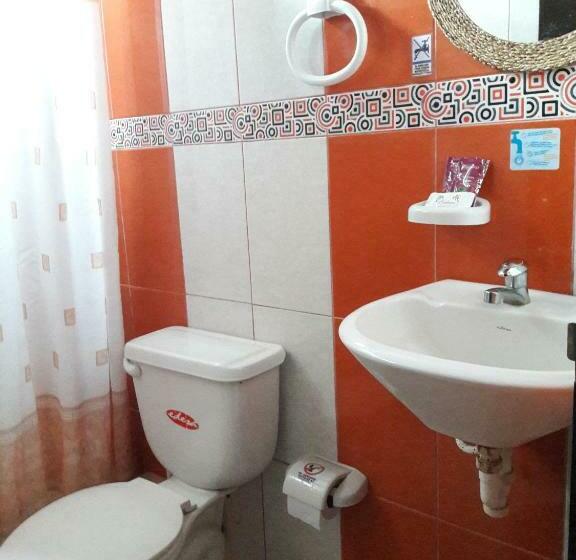 اتاق استاندارد چهار تخته, Hostal Casa Taisha