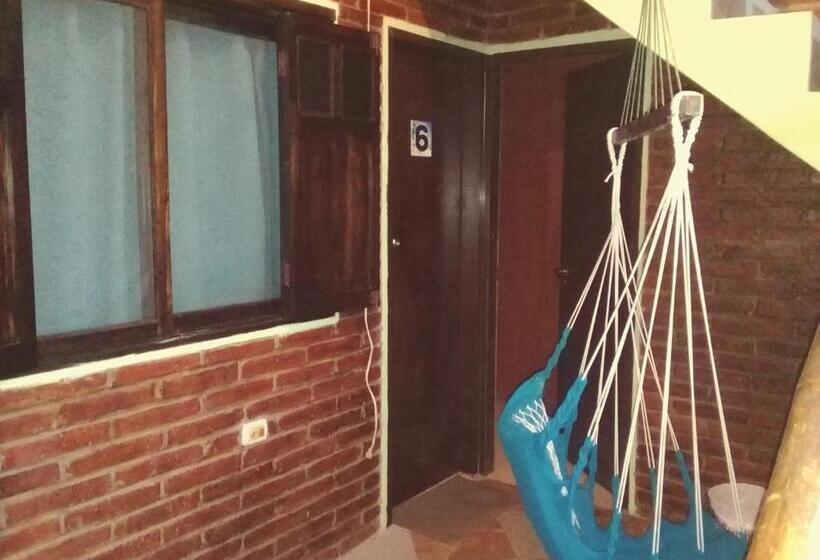 اتاق استاندارد چهار تخته, Hostal Casa Taisha