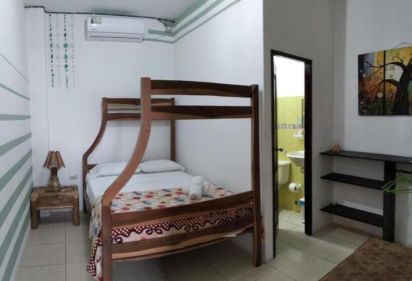 اتاق استاندارد, Hostal Casa Taisha