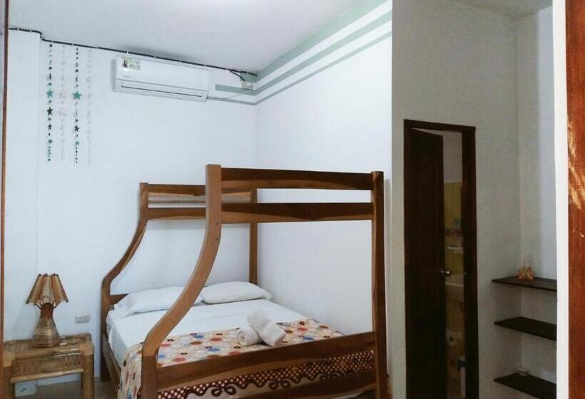 اتاق استاندارد, Hostal Casa Taisha