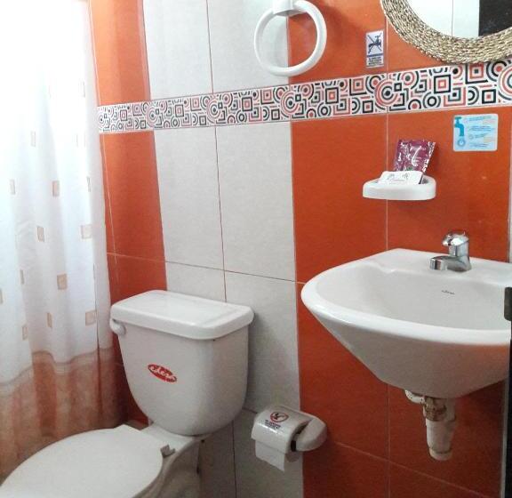 اتاق خانوادگی, Hostal Casa Taisha