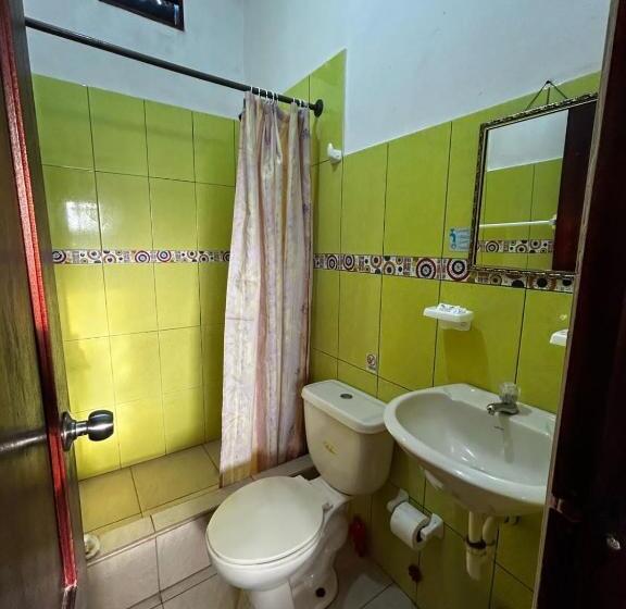 اتاق استاندارد, Hostal Casa Taisha