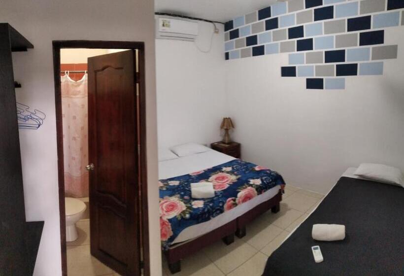 اتاق استاندارد سه نفره, Hostal Casa Taisha