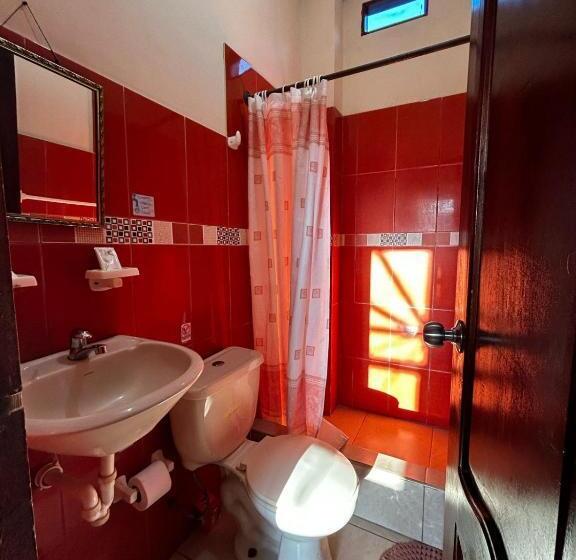 اتاق استاندارد سه نفره, Hostal Casa Taisha