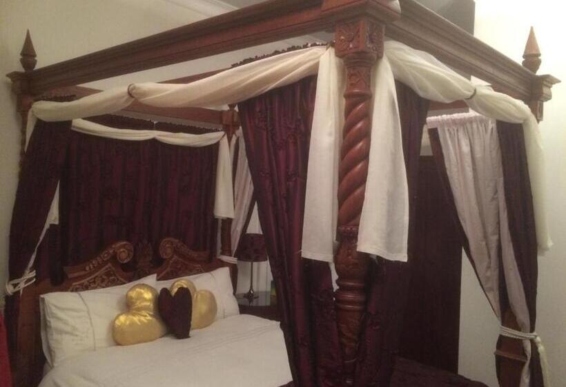 标准间, 6 Caberfeidh