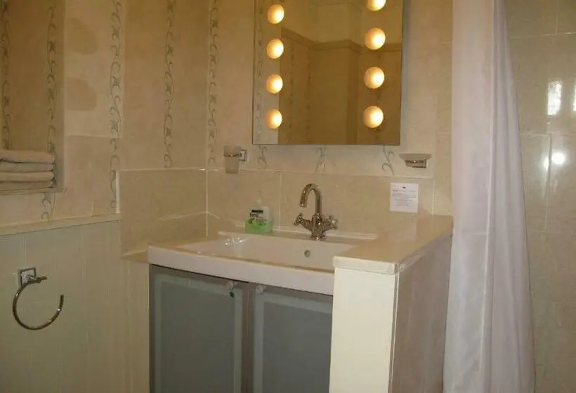 スタンダードルーム, Acorn Guest House In Hull