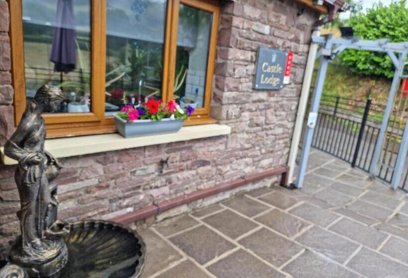 패밀리 룸, Castle Lodge   Brecon Beacons Accommodation