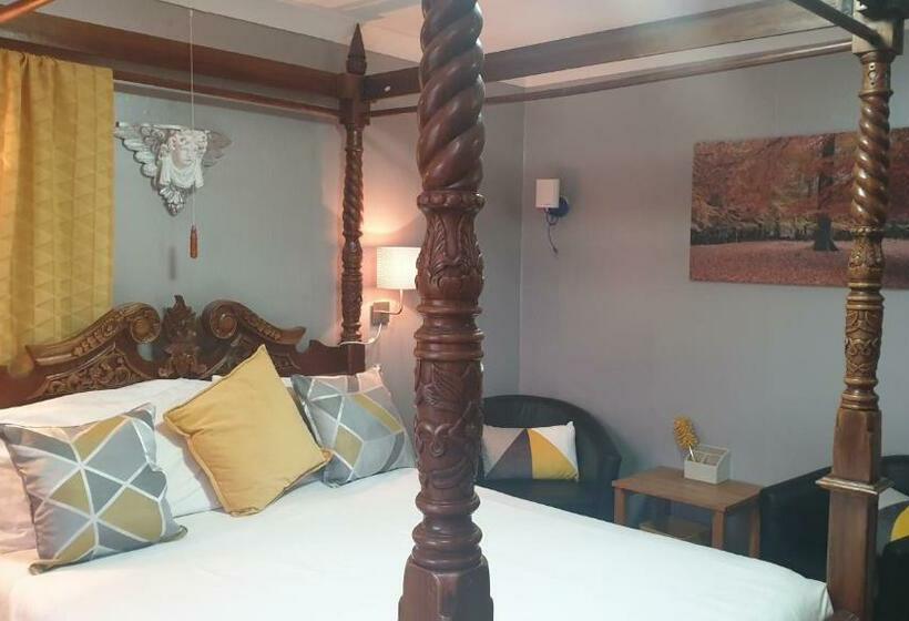 Номер Стандарт, Castle Lodge Brecon Beacons Accommodation