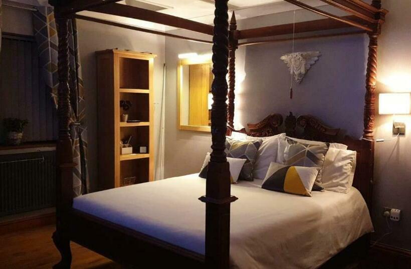 Номер Стандарт, Castle Lodge   Brecon Beacons Accommodation