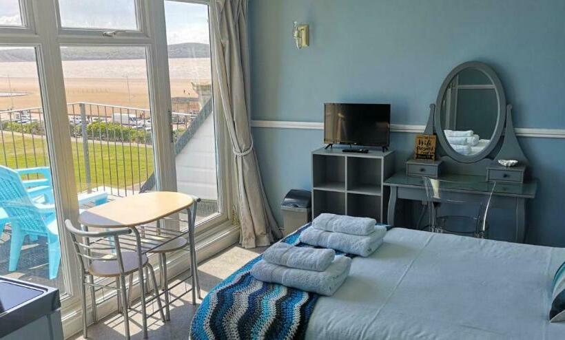 استودیو استاندارد با بالکن, The Sunfold