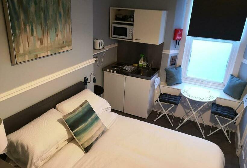 استودیوی استاندارد, The Sunfold