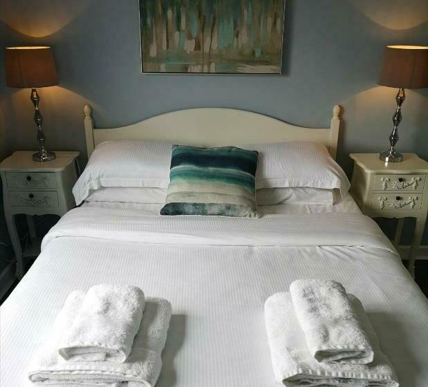 استودیو استاندارد با تخت کینگ, The Sunfold