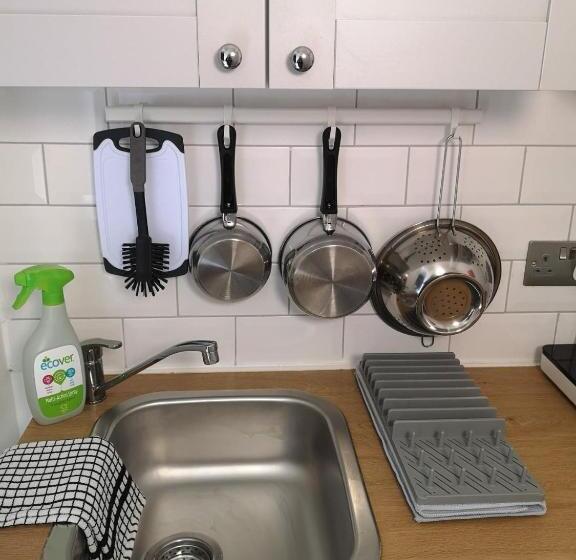 سوییت خانوادگی, The Sunfold