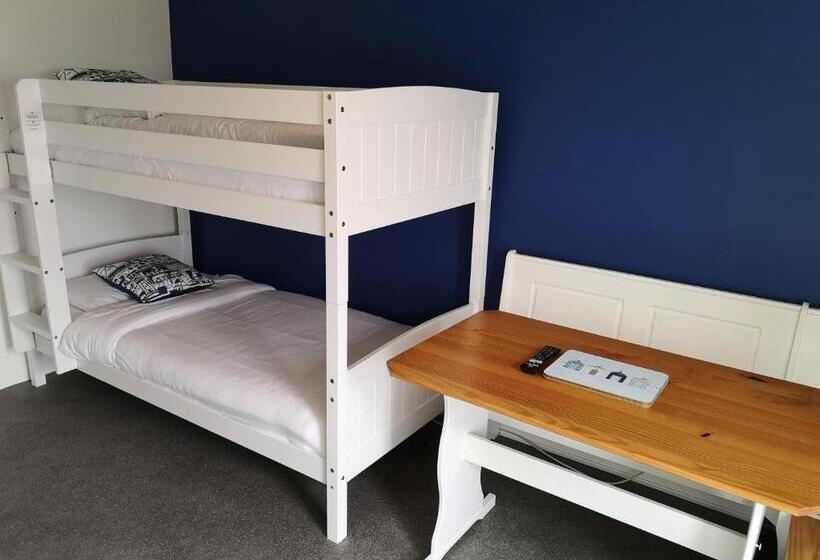 سوییت خانوادگی, The Sunfold