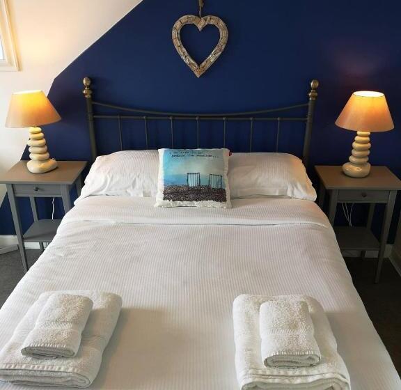 سوییت با چشم‌انداز دریا, The Sunfold