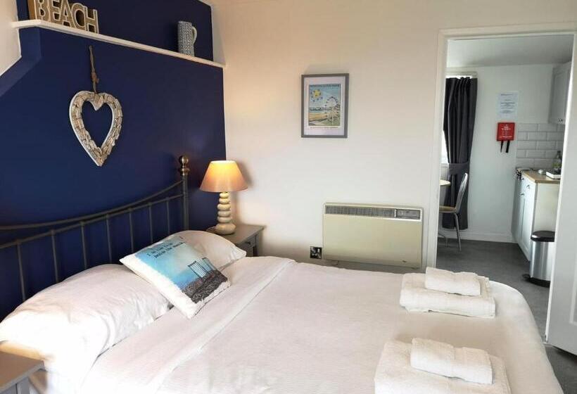 سوییت با چشم‌انداز دریا, The Sunfold