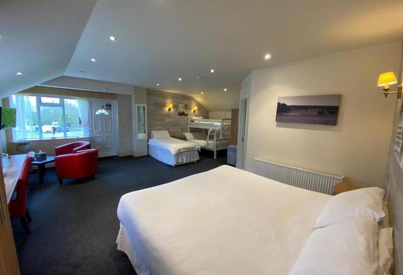 Семейный Номер Superior, Dudsbury Golf Club   And Spa