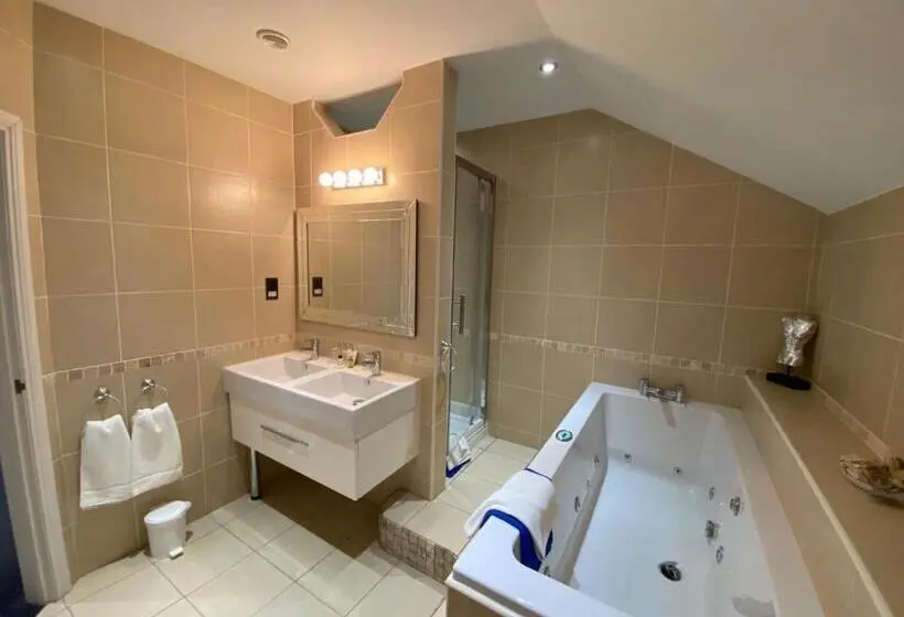 Superior-huone, Dudsbury Golf Club   And Spa