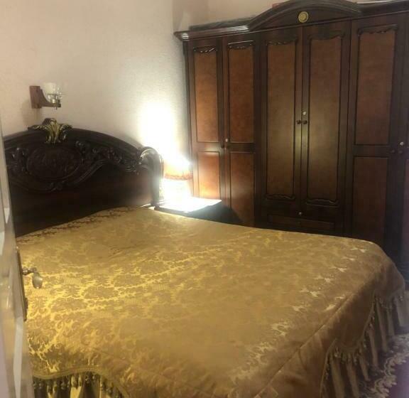 اتاق لوکس خانوادگی, Hostel Temuri