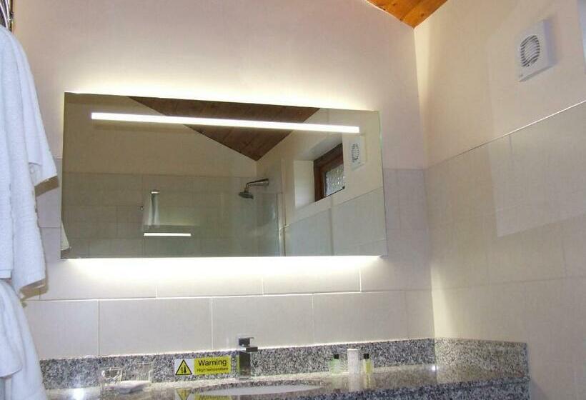 חדר סטנדרט, Calderfields Golf & Country Club