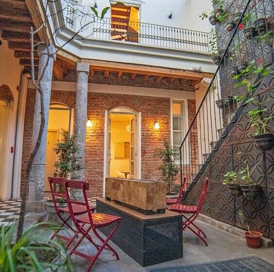 디럭스 룸, Carlota Sustainable Design