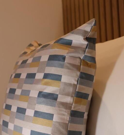 ファミリールーム, Craigydon