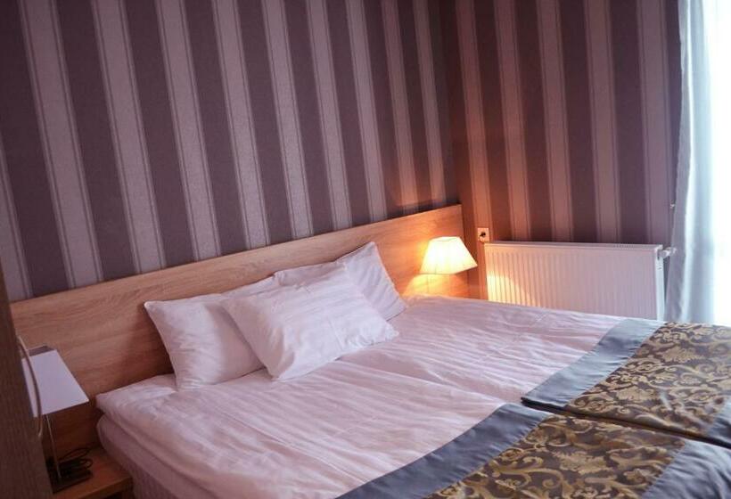 اتاق استاندارد یک نفره, Edelweiss