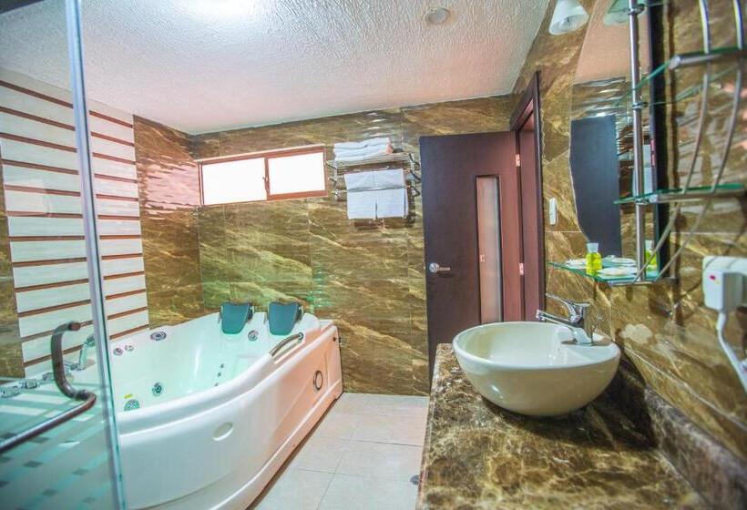 스위트, La Kapital