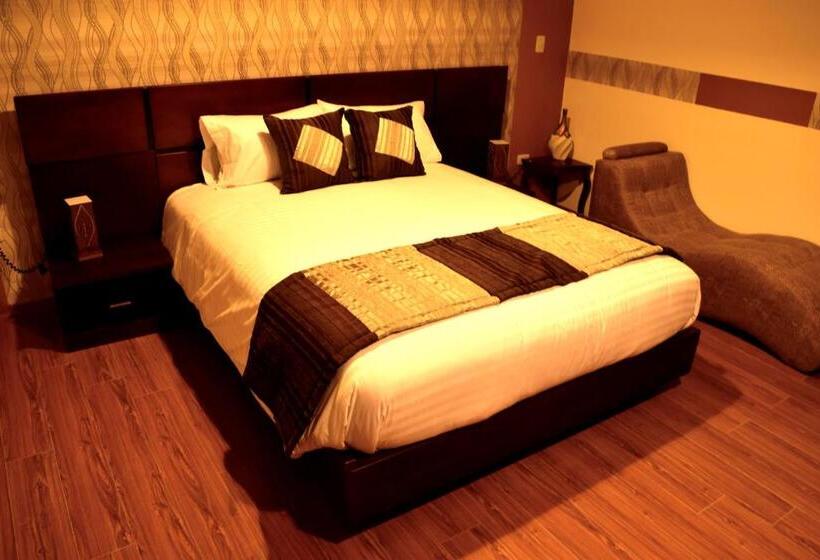 스위트, La Kapital