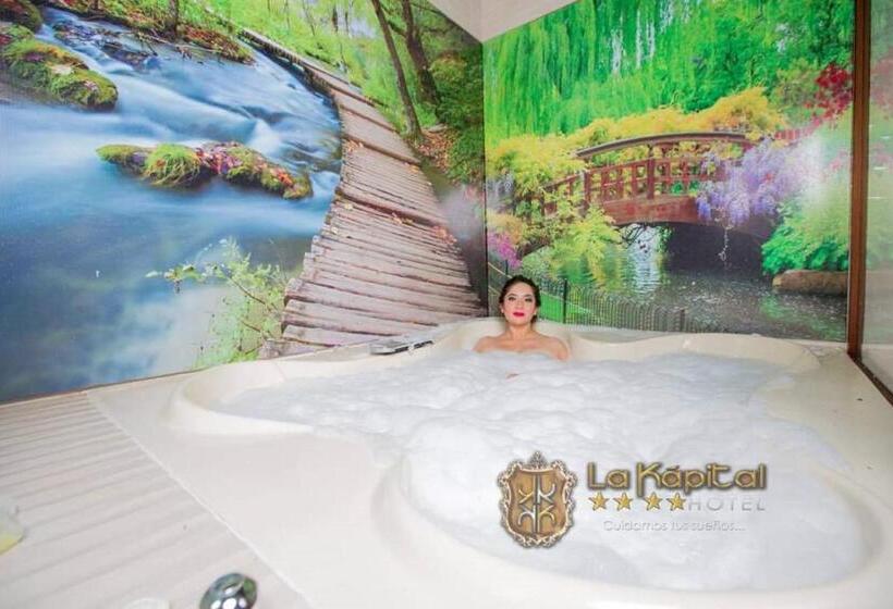 디럭스 패밀리 룸, La Kapital