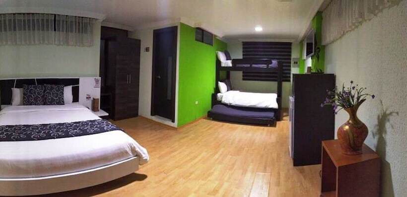 4인용 스탠다드 룸, La Kapital