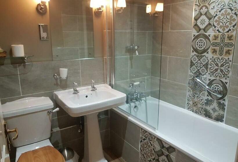 غرفة تنفيذية, Millgate House