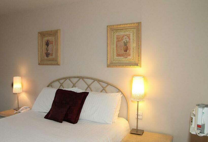 غرفة قياسية, Millgate House