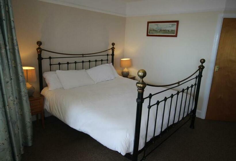 غرفة قياسية مطلّة علي البحر, Navigator