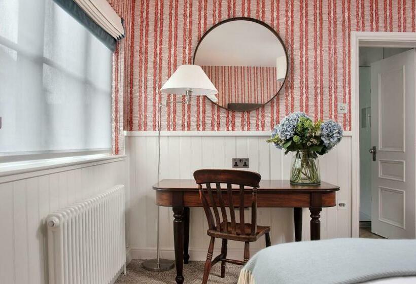 חדר דלוקס, Nevill Arms Inn