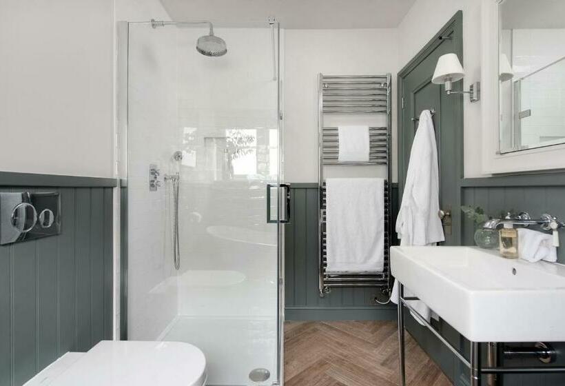 غرفة ديلوكس, Nevill Arms Inn