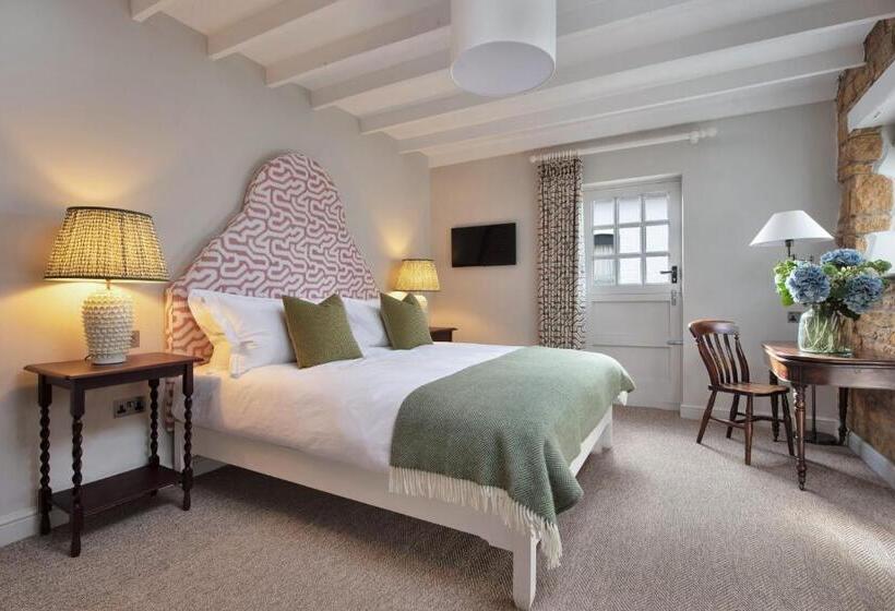 חדר דלוקס, Nevill Arms Inn