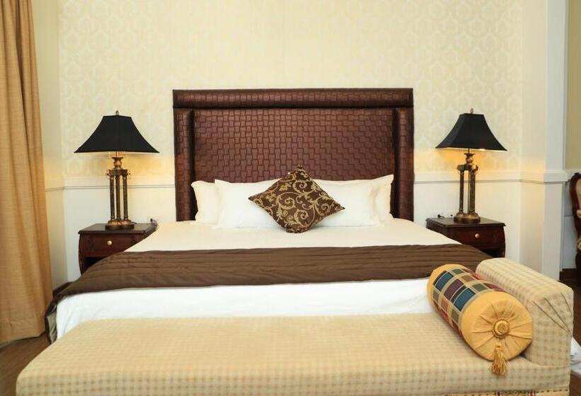 غرفة قياسية, Boutique