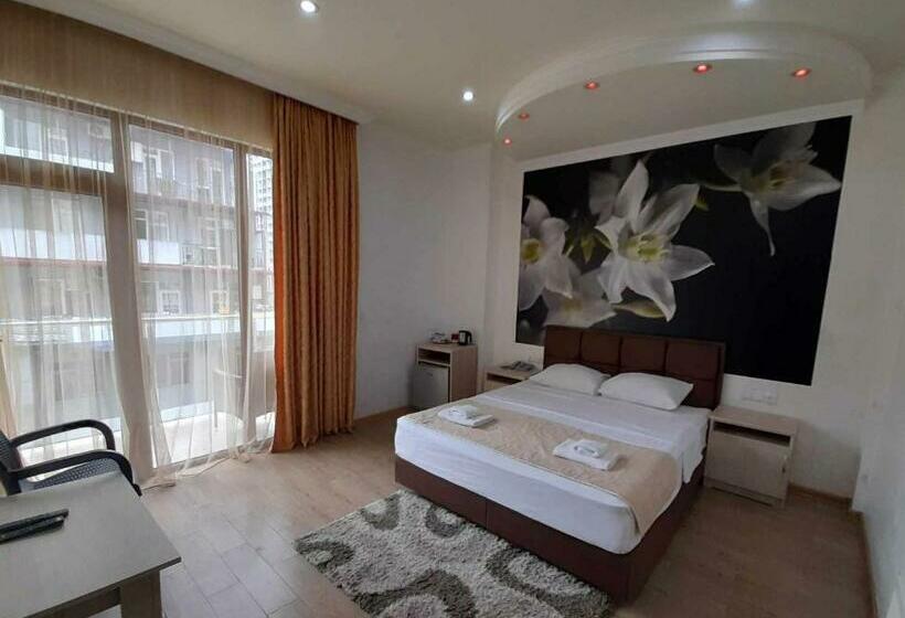 اتاق استاندارد, Royal Palace