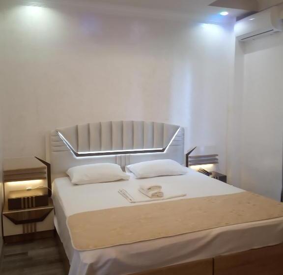 اتاق استاندارد, Royal Palace